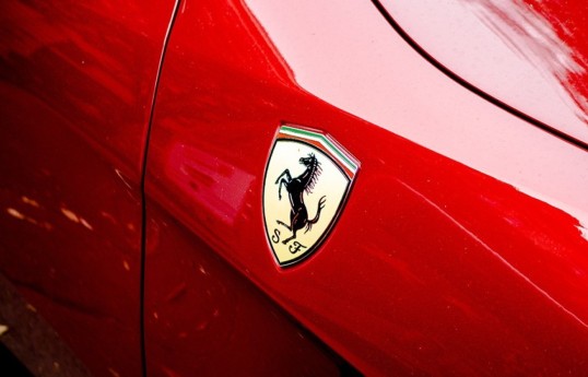 Ferrari приостановила поставки на Ближний Восток