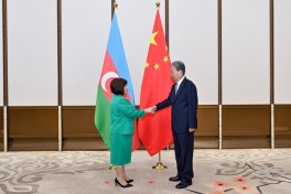 Сахиба Гафарова встретилась с председателем Постоянного Комитета Всекитайского Собрания  Народных Представителей