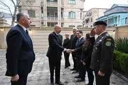 Президент Ильхам Алиев посетил посольство Грузии в Азербайджане и выразил соболезнования