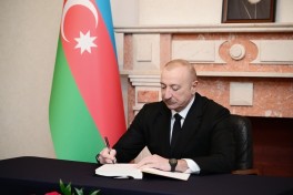 Президент Ильхам Алиев посетил посольство Грузии в Азербайджане и выразил соболезнования