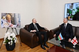 Президент Ильхам Алиев посетил посольство Грузии в Азербайджане и выразил соболезнования