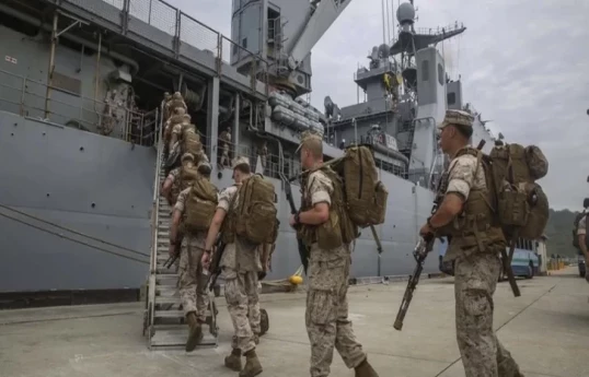 На Ближний Восток прибыл корабль с тысячами морпехов США