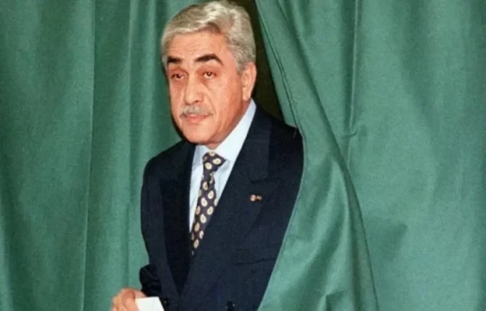 бывший президент Алжира Лиамин Зеруаль