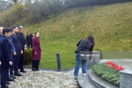 Началось посещение Мемориального комплекса геноцида в Губе — ФОТО 
