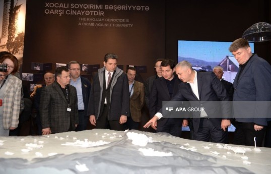 Представители дипкорпуса посетили Мемориал Ходжалинского геноцида-ФОТО 