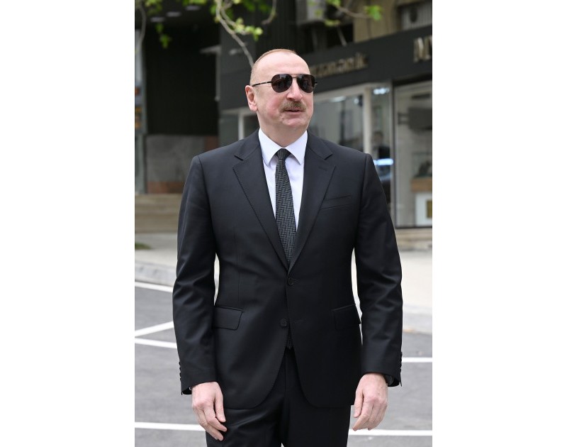 Президент Ильхам Алиев принял участие в открытии улицы Ислама Сафарли в Баку после реконструкции