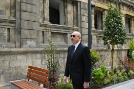Президент Ильхам Алиев принял участие в открытии улицы Ислама Сафарли в Баку после реконструкции