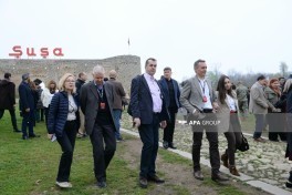 Дипломаты, находящиеся с визитом в Карабахе, ознакомились с историческими достопримечательностями города Шуша-ФОТО 