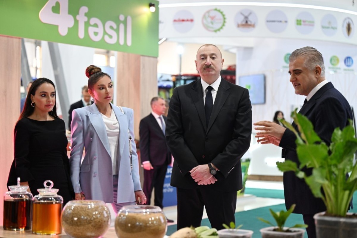 Президент ознакомился с 19-й выставкой Caspian Agro Week и 31-й выставкой InterFood Azerbaijan -ОБНОВЛЕНО 
