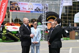 Президент ознакомился с 19-й выставкой Caspian Agro Week и 31-й выставкой InterFood Azerbaijan -ОБНОВЛЕНО 