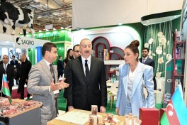 Президент ознакомился с 19-й выставкой Caspian Agro Week и 31-й выставкой InterFood Azerbaijan -ОБНОВЛЕНО 