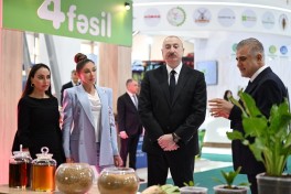 Президент ознакомился с 19-й выставкой Caspian Agro Week и 31-й выставкой InterFood Azerbaijan -ОБНОВЛЕНО 