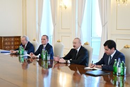 Президент принял делегацию во главе с верховным представителем ЕС-ФОТО -ОБНОВЛЕНО 