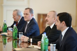 Президент принял делегацию во главе с верховным представителем ЕС-ФОТО -ОБНОВЛЕНО 