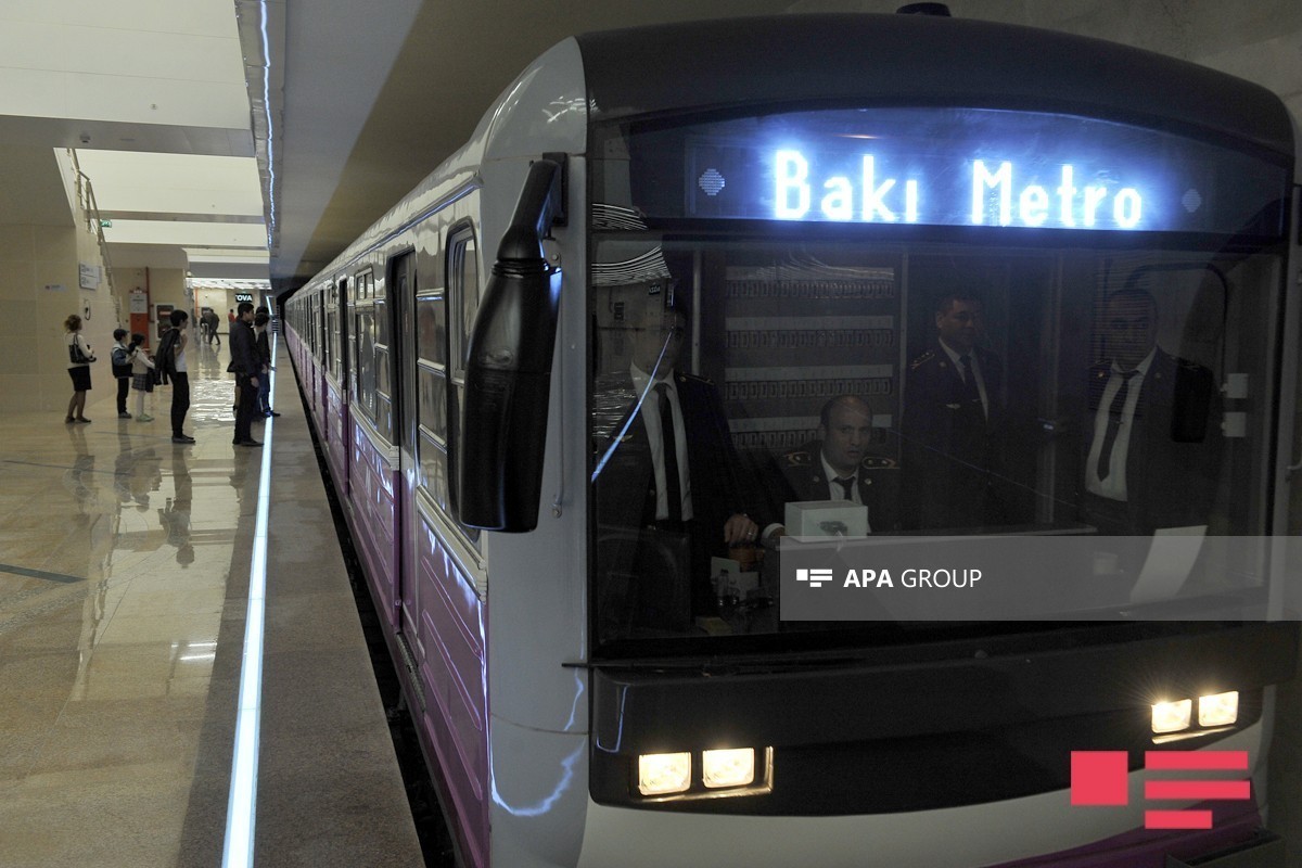 «BakuBus» и «Бакинская служба такси» объединены с «Бакинским метрополитеном»-УКАЗ 