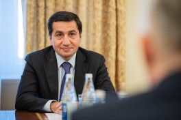 Хикмет Гаджиев обсудил в Баку двусторонние отношения с представителем Польши