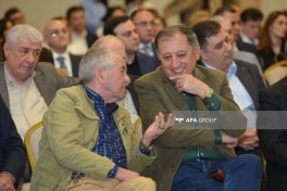 Состоялась презентация книги «Kəramət Mücahidi», посвящённой Сирус Тебризли