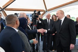 Президент Ильхам Алиев и первая леди Мехрибан Алиева встретились с жителями, переселившимися в село Шукюрбейли Джабраильского района-ФОТО -ОБНОВЛЕНО 