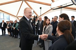 Президент Ильхам Алиев и первая леди Мехрибан Алиева встретились с жителями, переселившимися в село Шукюрбейли Джабраильского района-ФОТО -ОБНОВЛЕНО 