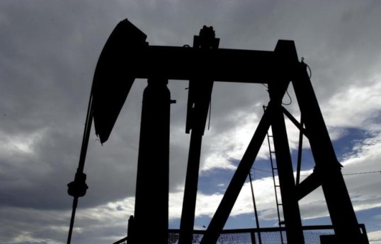 Bloomberg: война на Ближнем Востоке рекордно быстро сжигает мировые запасы нефти