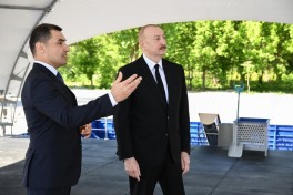 Президент Ильхам Алиев встретился с семьями, переехавшими в первый жилой комплекс в городе Зангилан -ОБНОВЛЕНО-2 