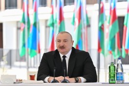 Президент Ильхам Алиев встретился с семьями, переехавшими в первый жилой комплекс в городе Зангилан -ОБНОВЛЕНО-2 