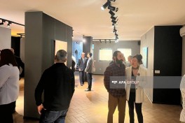 В Баку представлены работы мексиканского художника Джаззаомарта - ФОТО 