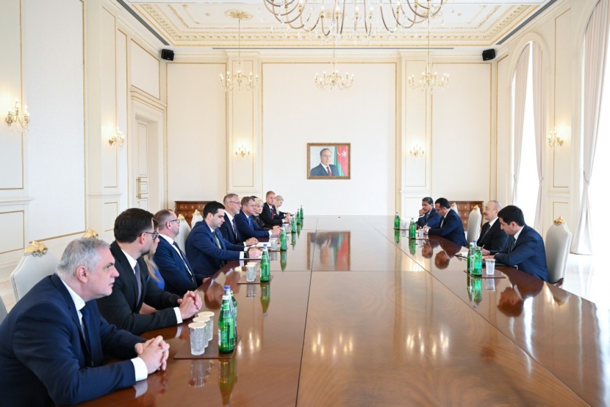 Президент Ильхам Алиев принял делегацию во главе с председателем Национального совета Словакии