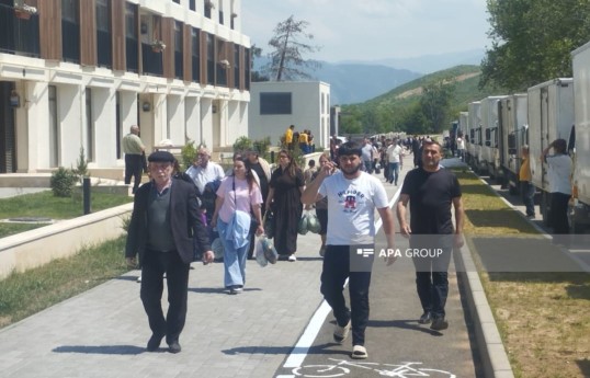 Группа переселенцев прибыла в город Зангилан, им были вручены ключи от квартир -ФОТО-ОБНОВЛЕНО 