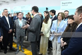 Представители СМИ ознакомились с работами, проводимыми на Бакинском олимпийском стадионе в связи с WUF13-ФОТО 