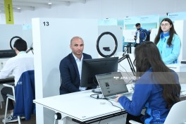 Представители СМИ ознакомились с работами, проводимыми на Бакинском олимпийском стадионе в связи с WUF13-ФОТО 