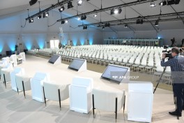 Представители СМИ ознакомились с работами, проводимыми на Бакинском олимпийском стадионе в связи с WUF13-ФОТО 