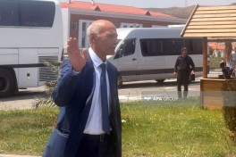 Очередная группа переселенцев прибыла в село Шюкюрбейли, им вручены ключи от квартир-ФОТО -ОБНОВЛЕНО 