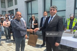 Очередная группа переселенцев прибыла в село Шюкюрбейли, им вручены ключи от квартир-ФОТО -ОБНОВЛЕНО 