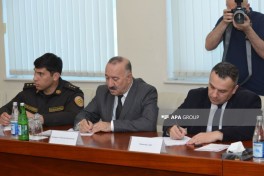 В МЧС состоялся круглый стол в связи с WUF13-ФОТО 