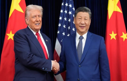 Президент США Дональд Трамп, председатель КНР Си Цзиньпин