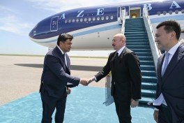 Президент Ильхам Алиев прибыл с рабочим визитом в Казахстан