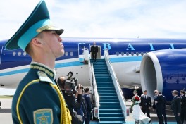 Президент Ильхам Алиев прибыл с рабочим визитом в Казахстан