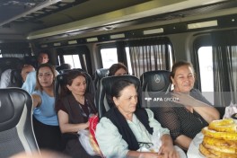 Группы переселенцев прибыли в ряд сел Ходжалинского района -ФОТО-ОБНОВЛЕНО 