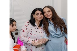 Лейла Алиева и Алёна Алиева посетили Центр социальной реабилитации