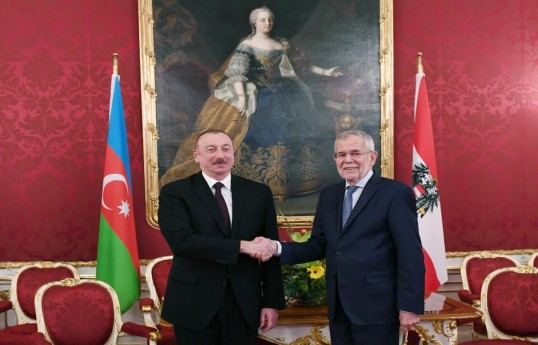 Президент Азербайджана Ильхам Алиев, Федеральный президент Австрии Александер Ван дер Беллен