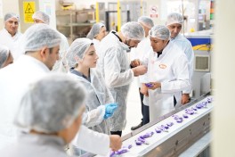 Представители СМИ ознакомились с фабрикой «Ulduz», продвигающей бренд “Made in Azerbaijan” в мире-ФОТО 