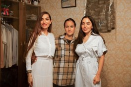 Лейла Алиева и Арзу Алиева посетили в Лянкяране семью шехида