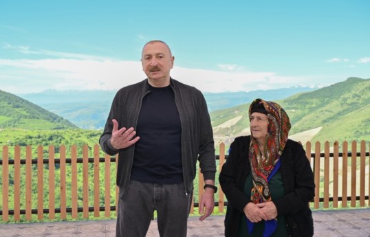Президент Азербайджана: День независимости очень дорог каждому из нас
