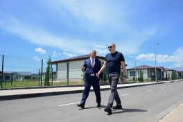 Президент ознакомился с условиями, созданными в частных домах для военнослужащих в Ходжалы -ФОТО 