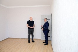 Президент ознакомился с условиями, созданными в частных домах для военнослужащих в Ходжалы -ФОТО 