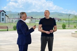 Президент ознакомился с условиями, созданными в частных домах для военнослужащих в Ходжалы -ФОТО 