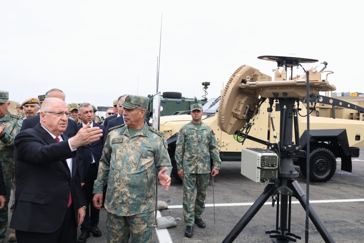 Военное руководство Турции ознакомилось с боеприпасами и техникой на учениях в Шуше-<span class="red_color">ФОТО