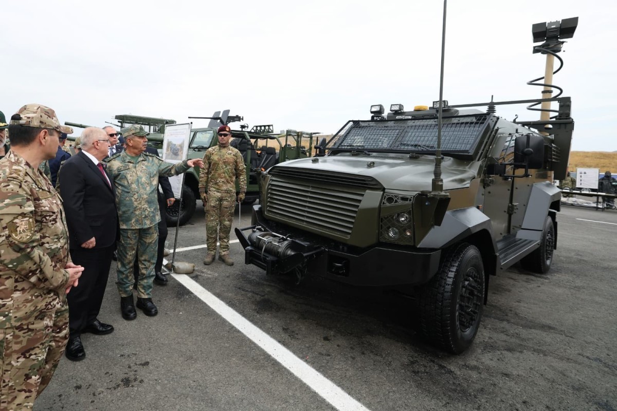Военное руководство Турции ознакомилось с боеприпасами и техникой на учениях в Шуше-<span class="red_color">ФОТО