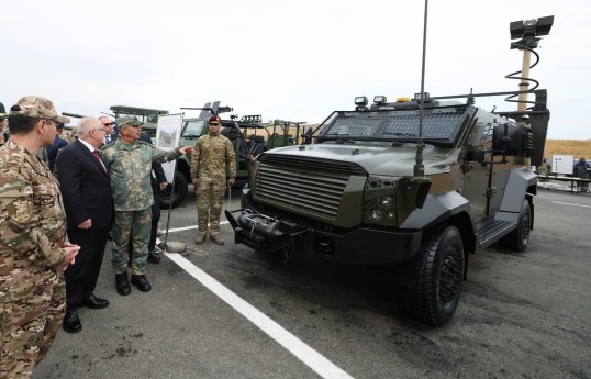 Военное руководство Турции ознакомилось с боеприпасами и техникой на учениях в Шуше-ФОТО 